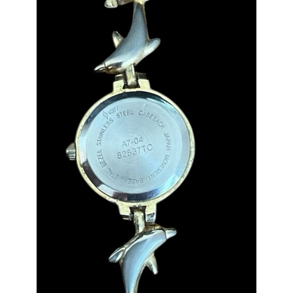 Dolphin Watch Women 22mm Gold Silver Two Tone White Dial Round New Battery 6" - Picture 3 of 5